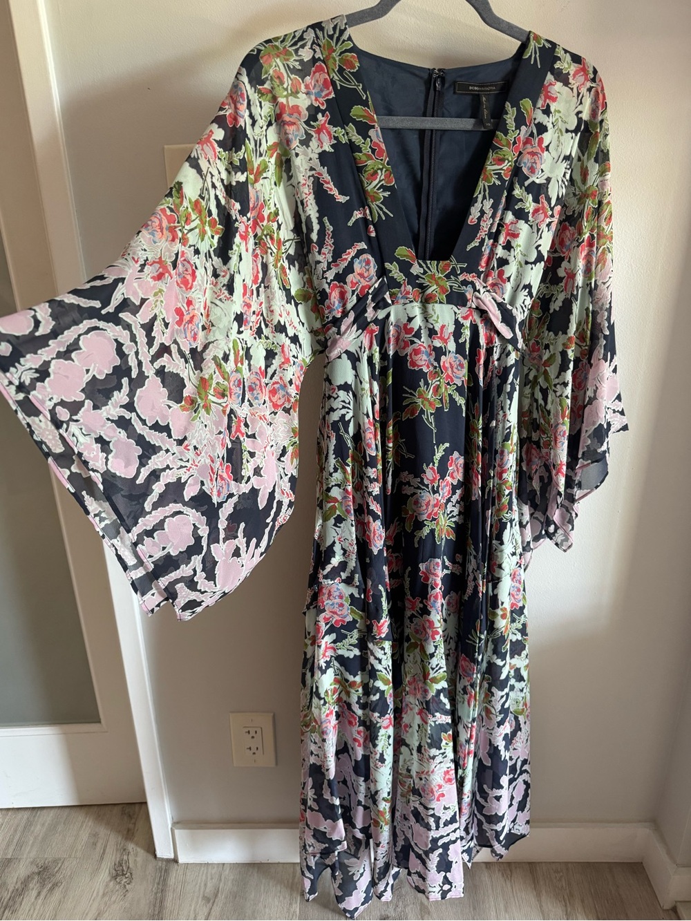 BCBGMAXAZRIA Kylia Silk Floral Boho Asymmetrical Handkerchief Hem Midi Dress XS